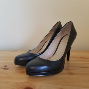 Nine West black pumps